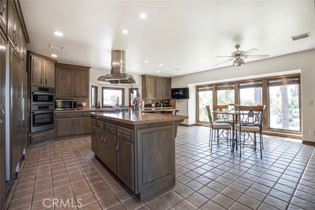 3225 Yardley Place, Simi Valley CA: https://media.crmls.org/medias/b69f1588-093d-4208-8906-09c415aae195.jpg