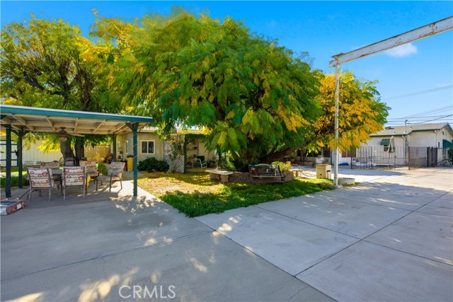 Detail Gallery Image 12 of 14 For 10573 Larch, Bloomington,  CA 92316 - 5 Beds | 2 Baths