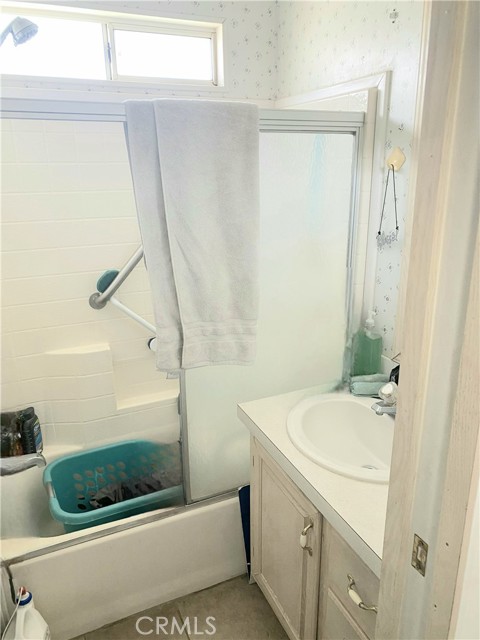 1295 S Cawston Avenue, Hemet CA: https://media.crmls.org/medias/b69f8a5b-c1f5-435c-9bde-77a294522ee6.jpg