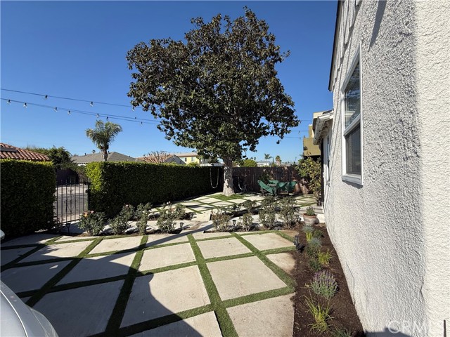 Detail Gallery Image 7 of 56 For 1978 S Holt Ave, Los Angeles,  CA 90034 - 3 Beds | 2 Baths