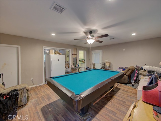 Detail Gallery Image 4 of 10 For 1100 Bermuda St, Bakersfield,  CA 93309 - 2 Beds | 2 Baths