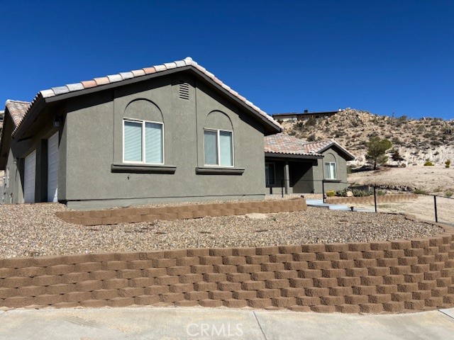Detail Gallery Image 5 of 9 For 6202 Mandarin Rd, Yucca Valley,  CA 92284 - 4 Beds | 2 Baths