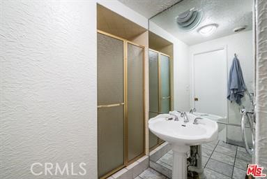 3540 N Knoll Drive, Los Angeles CA: https://media.crmls.org/medias/b6a261c8-204c-4fe6-9cc1-6654cceaca88.jpg