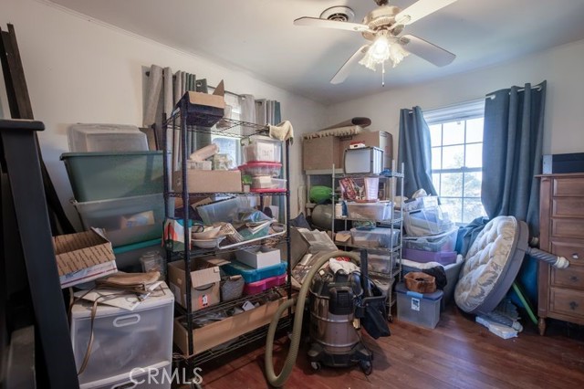 Image 17 of 24 For 3942 Marcus  