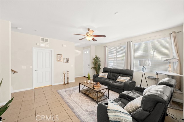 Detail Gallery Image 9 of 39 For 1312 Shoshone Falls Dr, Ramona,  CA 92065 - 3 Beds | 2/1 Baths
