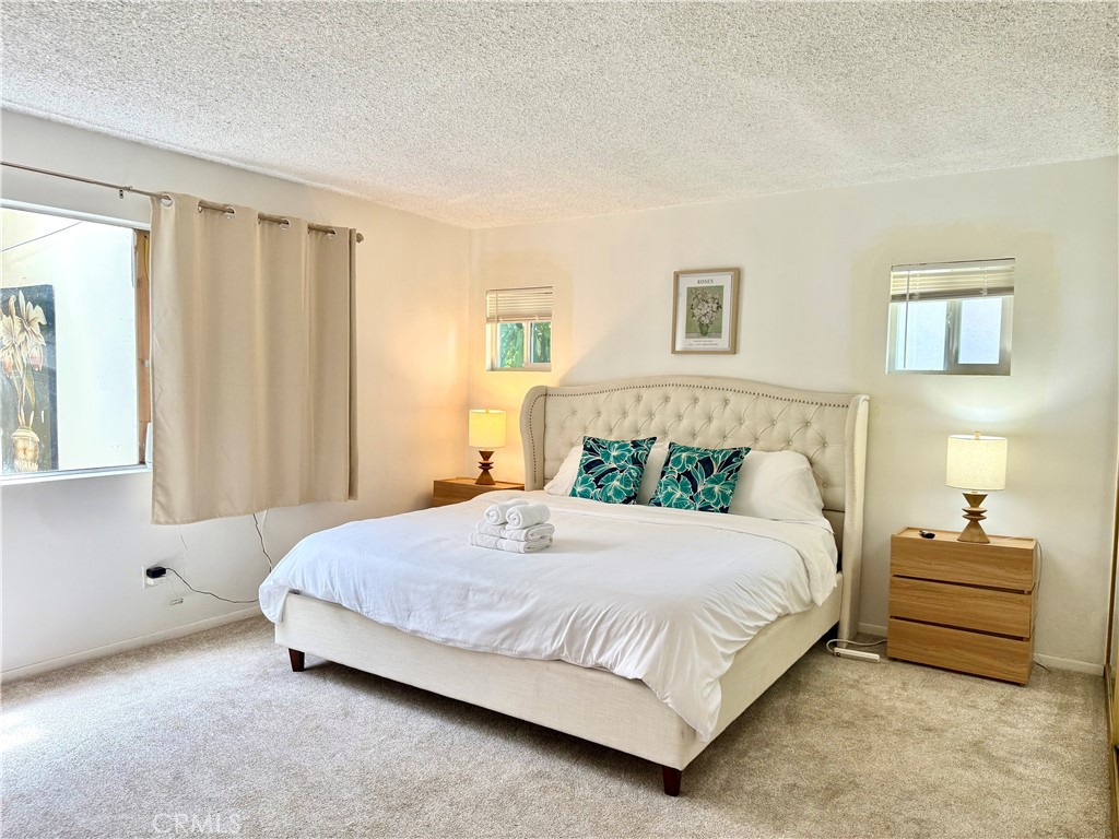 MLS #OC25247673 image #24