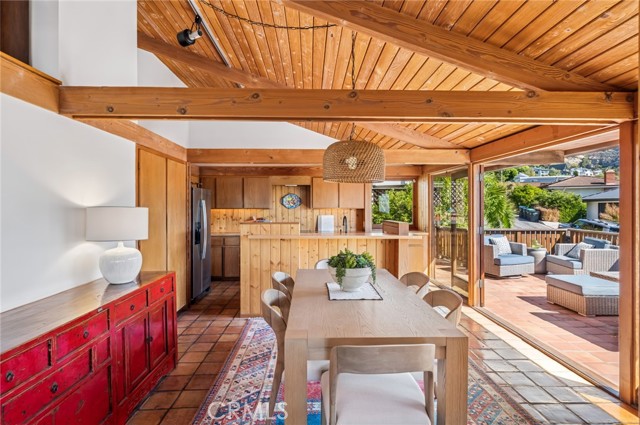 Detail Gallery Image 4 of 14 For 1346 Cerritos, Laguna Beach,  CA 92651 - 3 Beds | 2 Baths