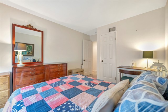 Detail Gallery Image 12 of 36 For 10685 Lynn Cir, Cypress,  CA 90630 - 3 Beds | 2 Baths