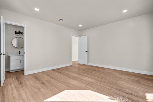 14831 Kingsdale Avenue photo 14