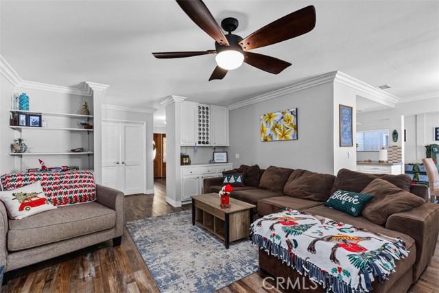 Detail Gallery Image 7 of 45 For 30698 Long Point, Canyon Lake,  CA 92587 - 3 Beds | 2 Baths