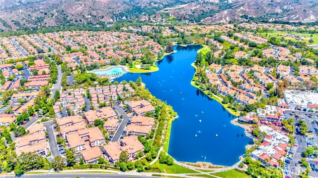 31 Gaviota, Rancho Santa Margarita CA: https://media.crmls.org/medias/b6a4f4ac-0d80-4322-860a-7002eda1ab67.jpg
