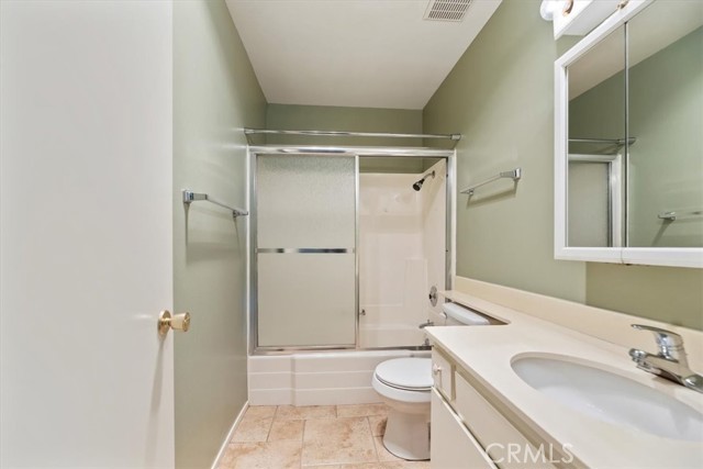 Detail Gallery Image 15 of 26 For 3676 Bartlett Ave., Oceanside,  CA 92057 - 2 Beds | 2 Baths
