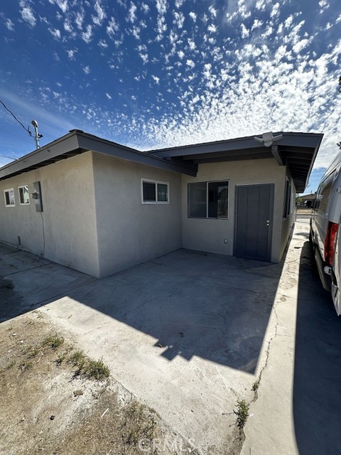 Detail Gallery Image 2 of 6 For 15139 Las Piedras Dr, Victorville,  CA 92395 - 4 Beds | 2 Baths