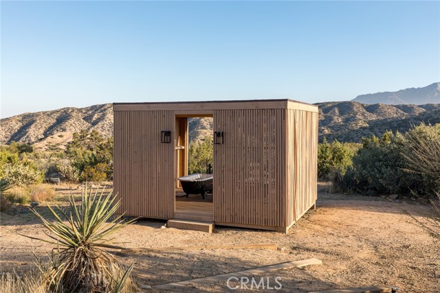 48575 Paradise Avenue, Morongo Valley CA: https://media.crmls.org/medias/b6a5f52b-c9bc-449f-a9bb-786a5061ea13.jpg