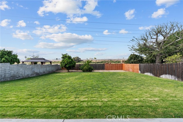 Detail Gallery Image 25 of 29 For 11625 Hunnewell, Sylmar,  CA 91342 - 3 Beds | 2 Baths