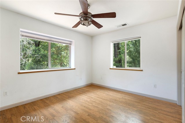 4940 Papaya Road, Forest Ranch CA: https://media.crmls.org/medias/b6a7ee4a-ace6-41b9-a18d-3623d82c14eb.jpg
