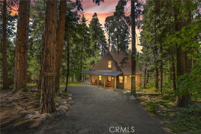 Detail Gallery Image 1 of 1 For 27902 Squirrel Ln, Lake Arrowhead,  CA 92352 - 3 Beds | 2 Baths