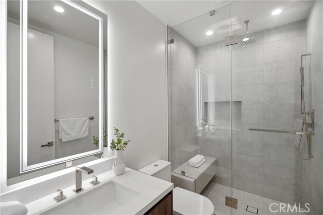 3670 Buena Park Drive, Studio City CA: https://media.crmls.org/medias/b6a8b755-0e03-4a08-a147-0448fd2480e0.jpg