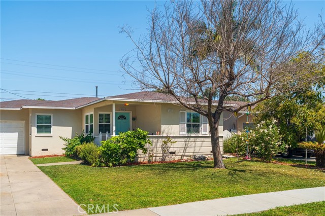 622 S Indiana Street, Anaheim CA: https://media.crmls.org/medias/b6a8ec63-041b-467b-80e5-1055ab4ca274.jpg