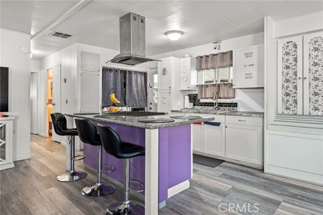 Detail Gallery Image 4 of 36 For 1380 N Citrus #G17, Covina,  CA 91722 - 2 Beds | 2 Baths