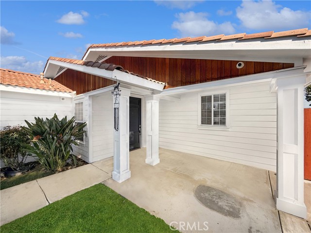 Detail Gallery Image 2 of 34 For 6418 Ringsdale Ct, Bakersfield,  CA 93313 - 3 Beds | 2/1 Baths