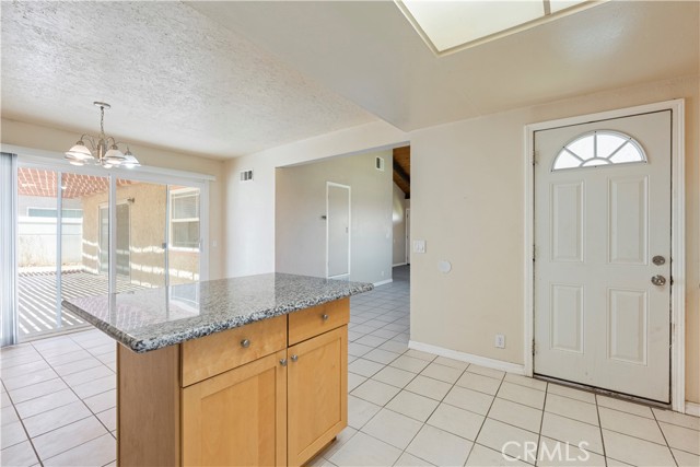 Detail Gallery Image 12 of 29 For 14889 Hartford Ln, Helendale,  CA 92342 - 3 Beds | 2 Baths