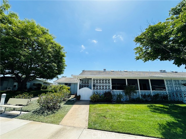 Detail Gallery Image 3 of 19 For 13680 El Dorado, M3-33l, Seal Beach,  CA 90740 - 2 Beds | 1 Baths