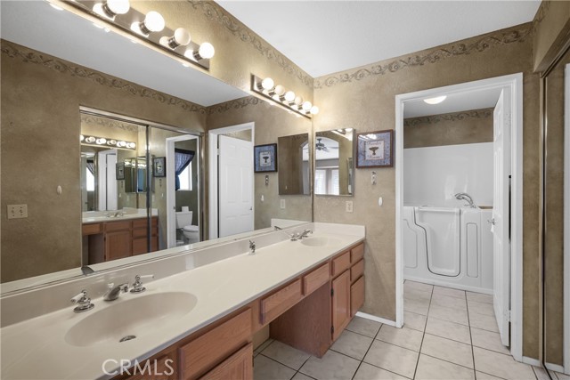 Detail Gallery Image 17 of 42 For 1959 Seven Hills Dr, Hemet,  CA 92545 - 3 Beds | 2 Baths