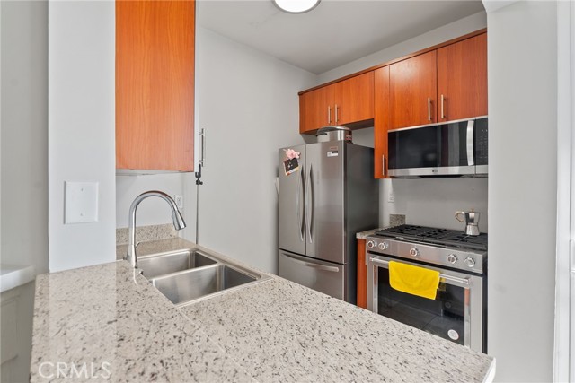 620 S Gramercy Place, Los Angeles CA: https://media.crmls.org/medias/b6ad0265-93cf-455f-8c8a-cc53b9ac4978.jpg