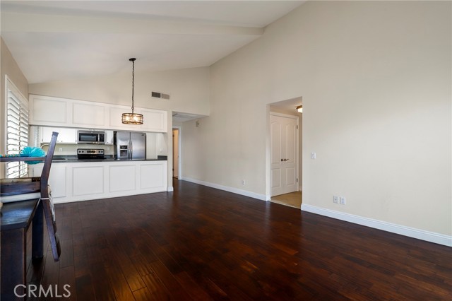 Detail Gallery Image 10 of 27 For 248 Oakleaf, Thousand Oaks,  CA 91360 - 1 Beds | 1 Baths