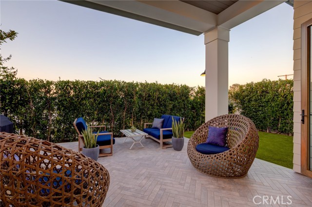 665 19th Street, Manhattan Beach, California 90266, 5 Bedrooms Bedrooms, ,7 BathroomsBathrooms,Residential,Sold,19th,SB22011803