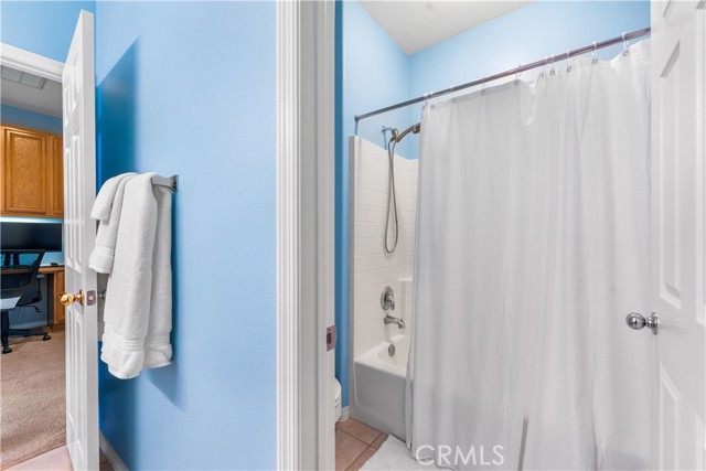 Detail Gallery Image 39 of 68 For 3824 Tournament Dr, Palmdale,  CA 93551 - 5 Beds | 3/1 Baths
