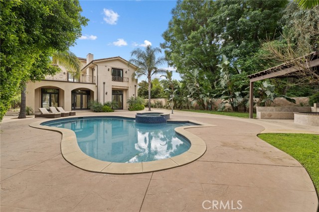 Front Image Thumbnail for CRSR26078355