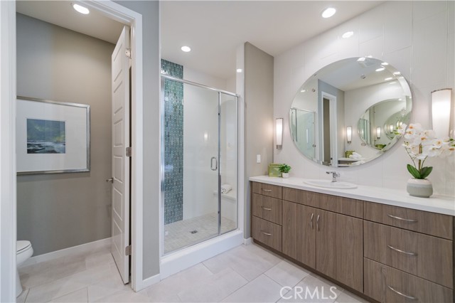 727 Beacon, Irvine CA: https://media.crmls.org/medias/b6afe6e9-ef98-4ebd-ab70-0489a6ecffbc.jpg