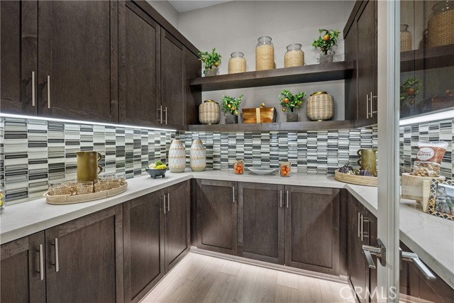 Detail Gallery Image 9 of 21 For 6505 Canyon Oaks Dr, Simi Valley,  CA 93063 - 4 Beds | 3/1 Baths