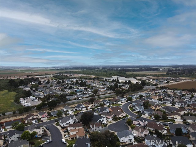 1337 Lloyd Place, Lompoc CA: https://media.crmls.org/medias/b6b08224-d793-4505-9a2d-5f1f1eb45dea.jpg