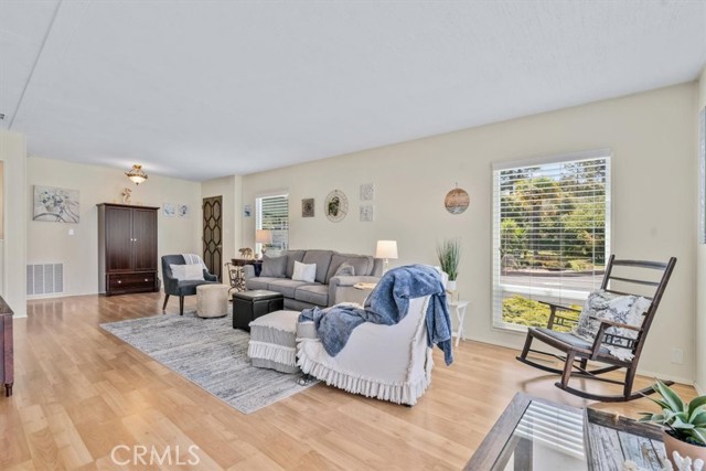 1701 Los Osos Valley Road, Los Osos CA: https://media.crmls.org/medias/b6b12c3b-2bef-4cef-a3c0-366def52dbdf.jpg