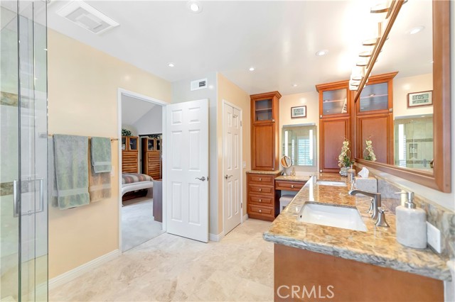 19362 Maidstone Lane, Huntington Beach CA: https://media.crmls.org/medias/b6b19371-7043-46b9-ba9b-e7899d647d83.jpg