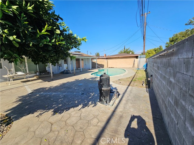 5573 Bonnie Brae Street, Montclair CA: https://media.crmls.org/medias/b6b1e81f-94b1-4ca4-ae21-2e734ae98acf.jpg