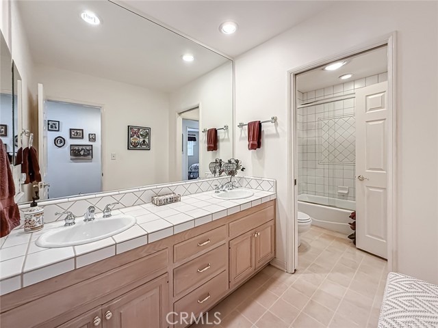 Image 34 of 60 For 17424 Superior