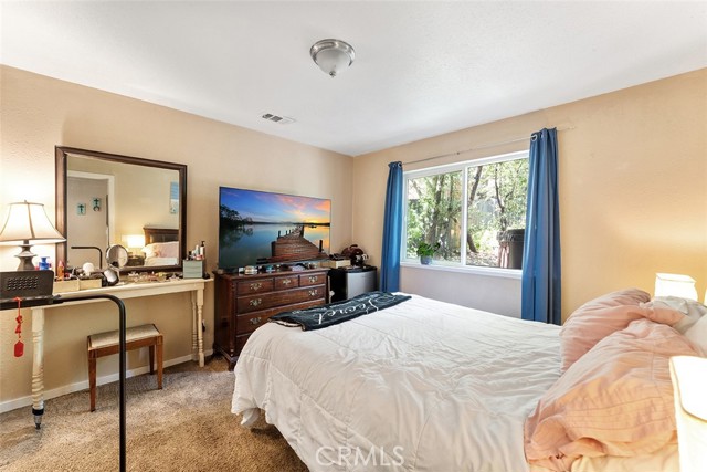 Detail Gallery Image 18 of 34 For 40177 Lakeview Dr, Big Bear Lake,  CA 92315 - 3 Beds | 2 Baths