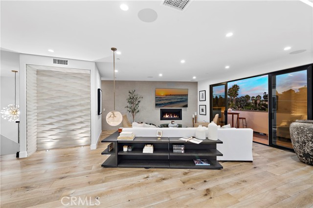 Detail Gallery Image 7 of 59 For 216 W Marquita #C,  San Clemente,  CA 92672 - 3 Beds | 2/1 Baths