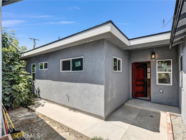 2451 Graydon Avenue, Monrovia CA: https://media.crmls.org/medias/b6b451bc-e5ca-4d81-b30d-35a72bfa5092.jpg