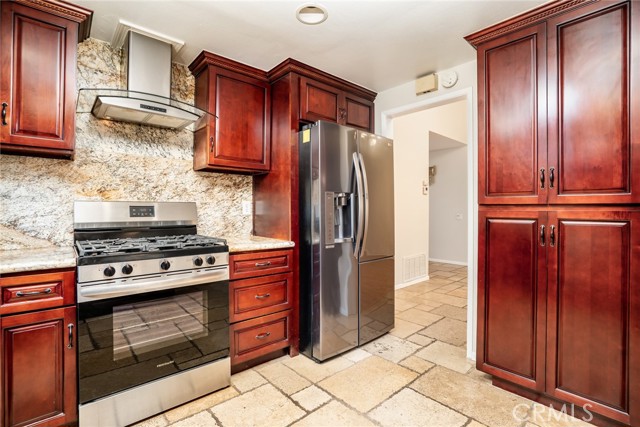 Detail Gallery Image 13 of 33 For 6761 Rook, Huntington Beach,  CA 92647 - 4 Beds | 2 Baths