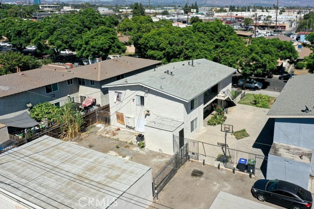 1714 Evergreen Street, Santa Ana CA: https://media.crmls.org/medias/b6b54573-8263-4c1f-9f1a-3fc95e363706.jpg
