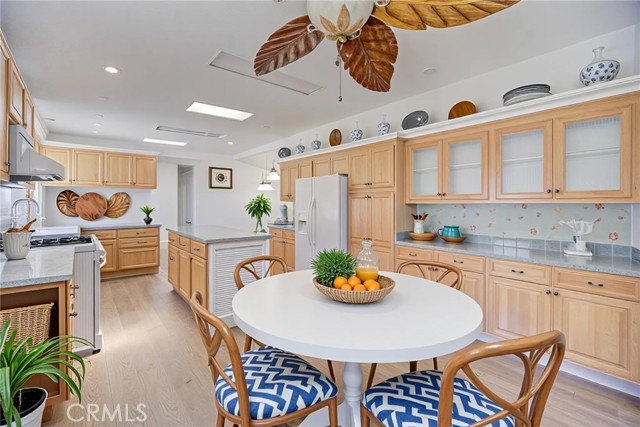 39911 Green Meadow Road, Temecula CA: https://media.crmls.org/medias/b6b64db1-3b4f-488a-b49b-7d3ab4f96a2d.jpg
