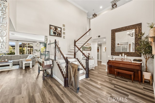 Detail Gallery Image 12 of 46 For 23799 Brookside Ct, Murrieta,  CA 92562 - 6 Beds | 3/1 Baths
