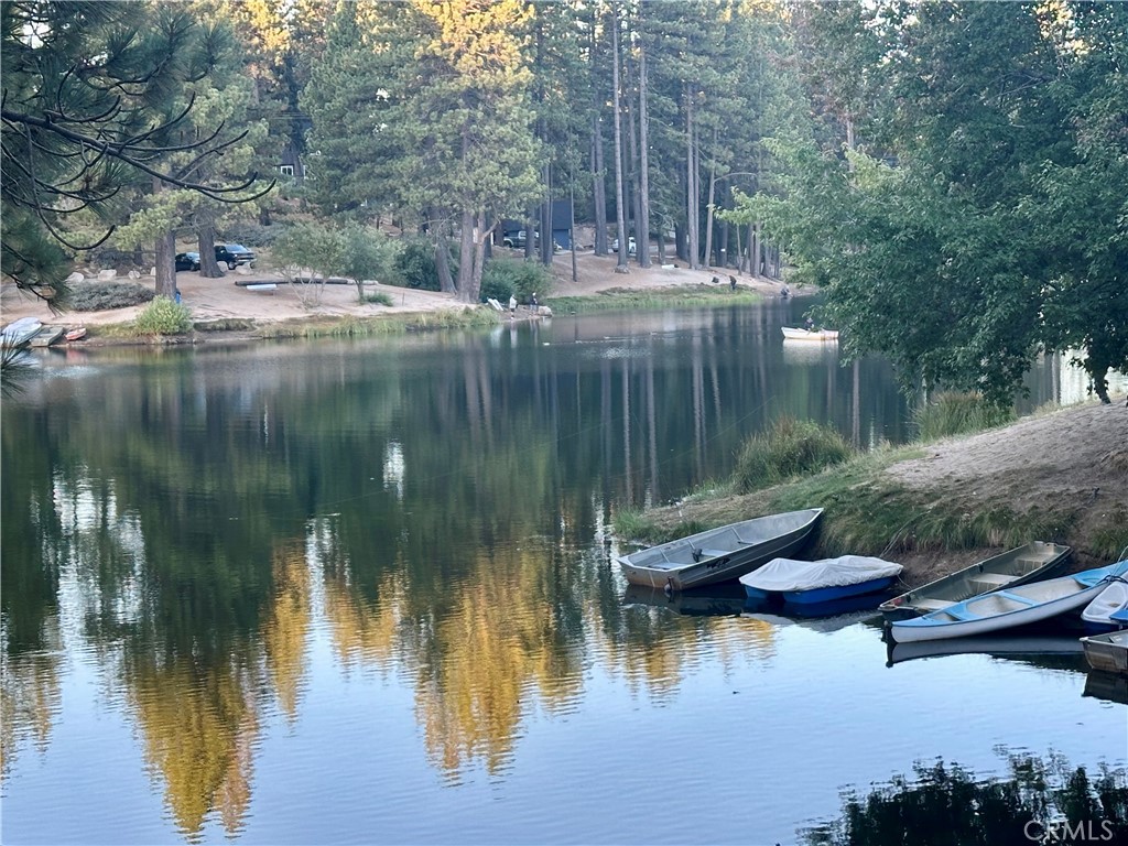 https://media.crmls.org/medias/b6b69cbd-9922-44c4-a9f4-fab853088055.jpg?preset=X-Large