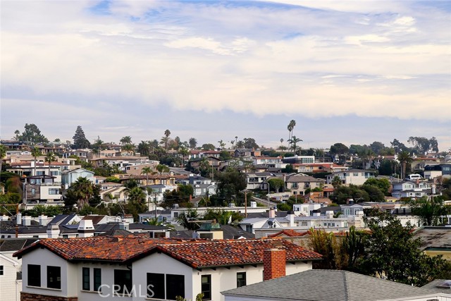 417 5th Street, Manhattan Beach, California 90266, 4 Bedrooms Bedrooms, ,5 BathroomsBathrooms,Residential,Sold,5th,SB22207493