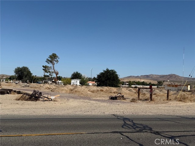 1300 N 1st Avenue, Barstow CA: https://media.crmls.org/medias/b6b7c493-1932-4b1c-98c0-1399f542cae4.jpg
